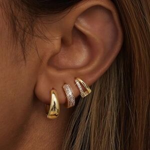 NEW 14K Gold Filled Huggie Earrings Set